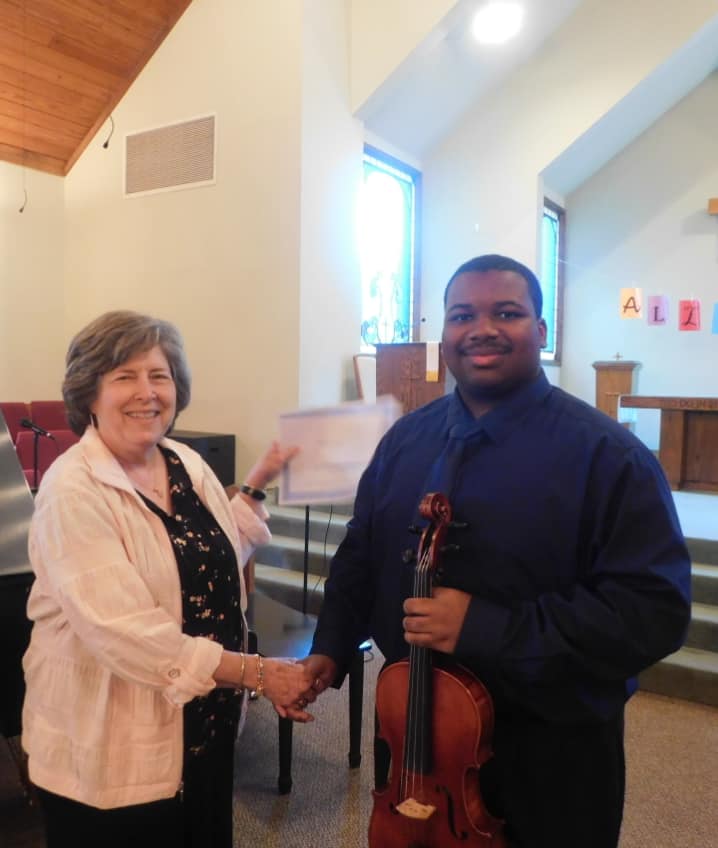 Very happy to announce that my viola student, Cornelius was one of the winners of the Huntsville Music Study Club scholarship! It was a rigorous competition. Cornelius and I only had five days notice of the opportunity to get him prepped to audition with two pieces played from memory. We worked overtime and had an extra lesson but it all paid off!